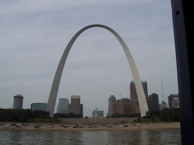 The Gateway Arch and the St. Louis skyline from the river